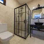 Hotel Lime Garden *