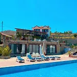 Hotel Lime Garden