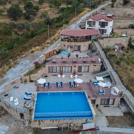 Lime Garden Hotel *