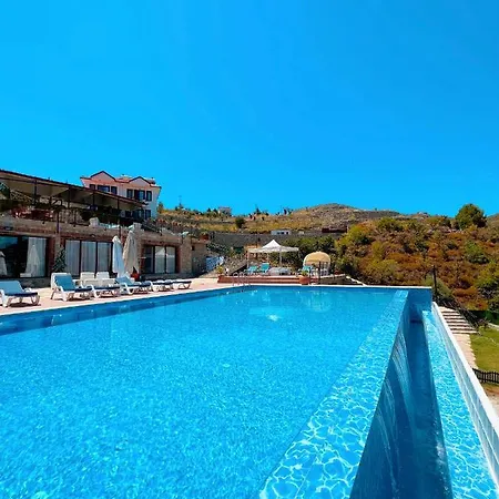 Lime Garden Hotell